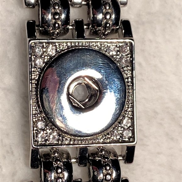 NWOT Silver Sparkle Snap Charm Button Bracelet 6.75" Length - Fits Large Snaps - Picture 9 of 13